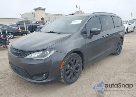 2020 Chrysler Pacifica Touring L z USA, uszkodzony, nr VIN 2C4RC1BG6LR247919